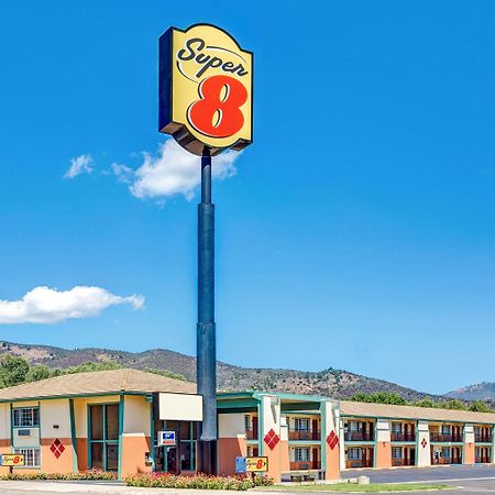 Super 8 By Wyndham Yreka Hotel Luaran gambar