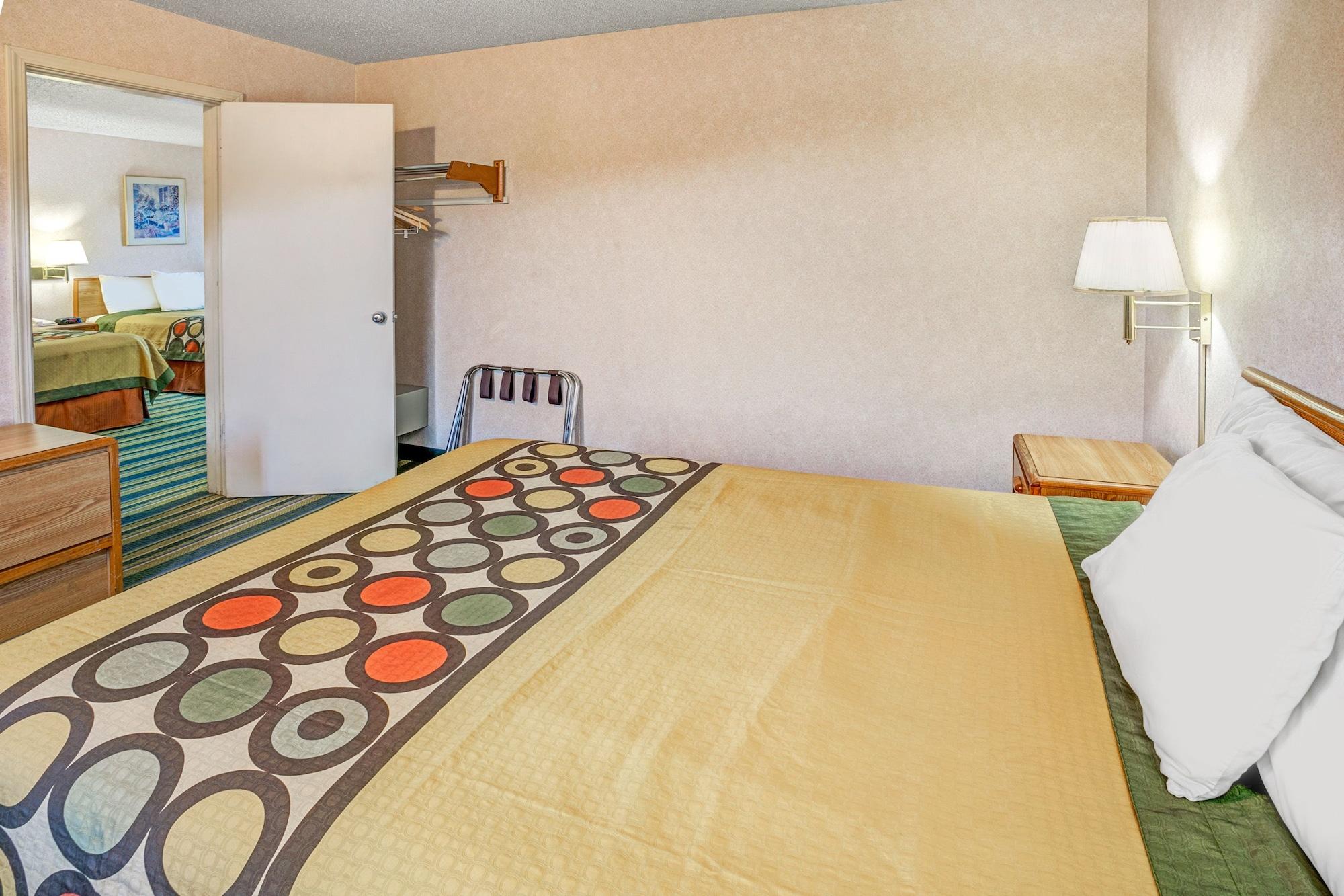 Super 8 By Wyndham Yreka Hotel Luaran gambar