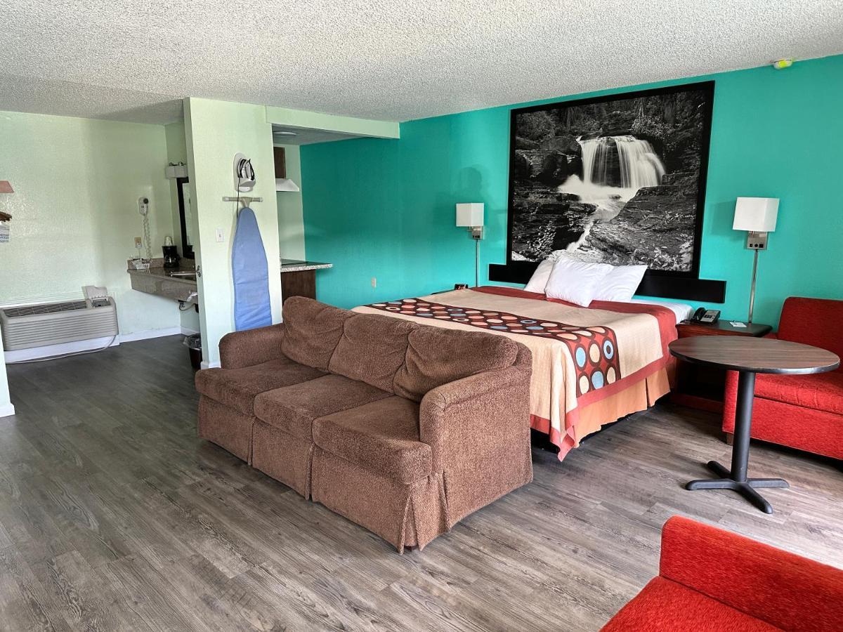 Super 8 By Wyndham Yreka Hotel Luaran gambar